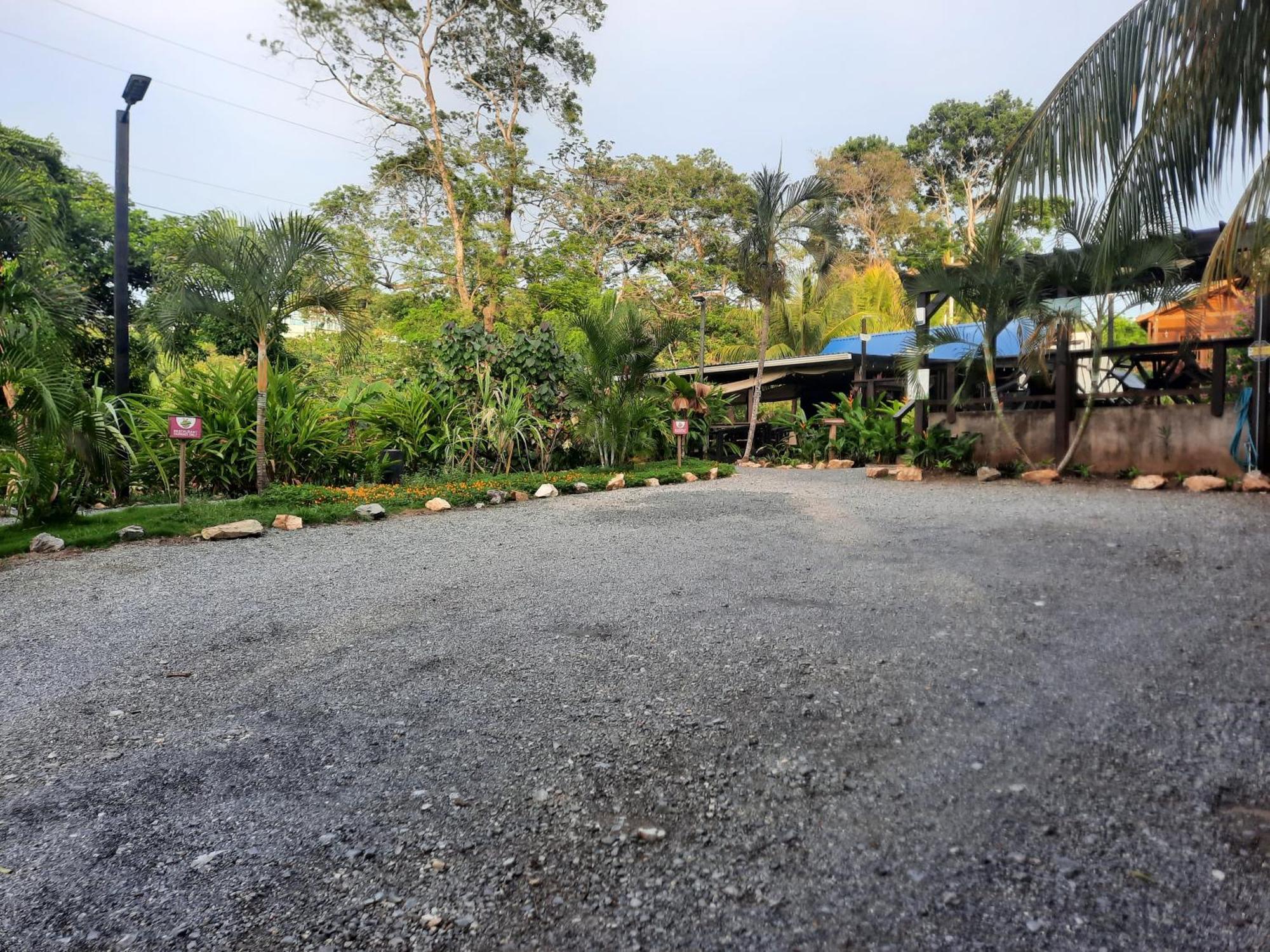 Guava Grove Resort & Villas Sandy Bay エクステリア 写真