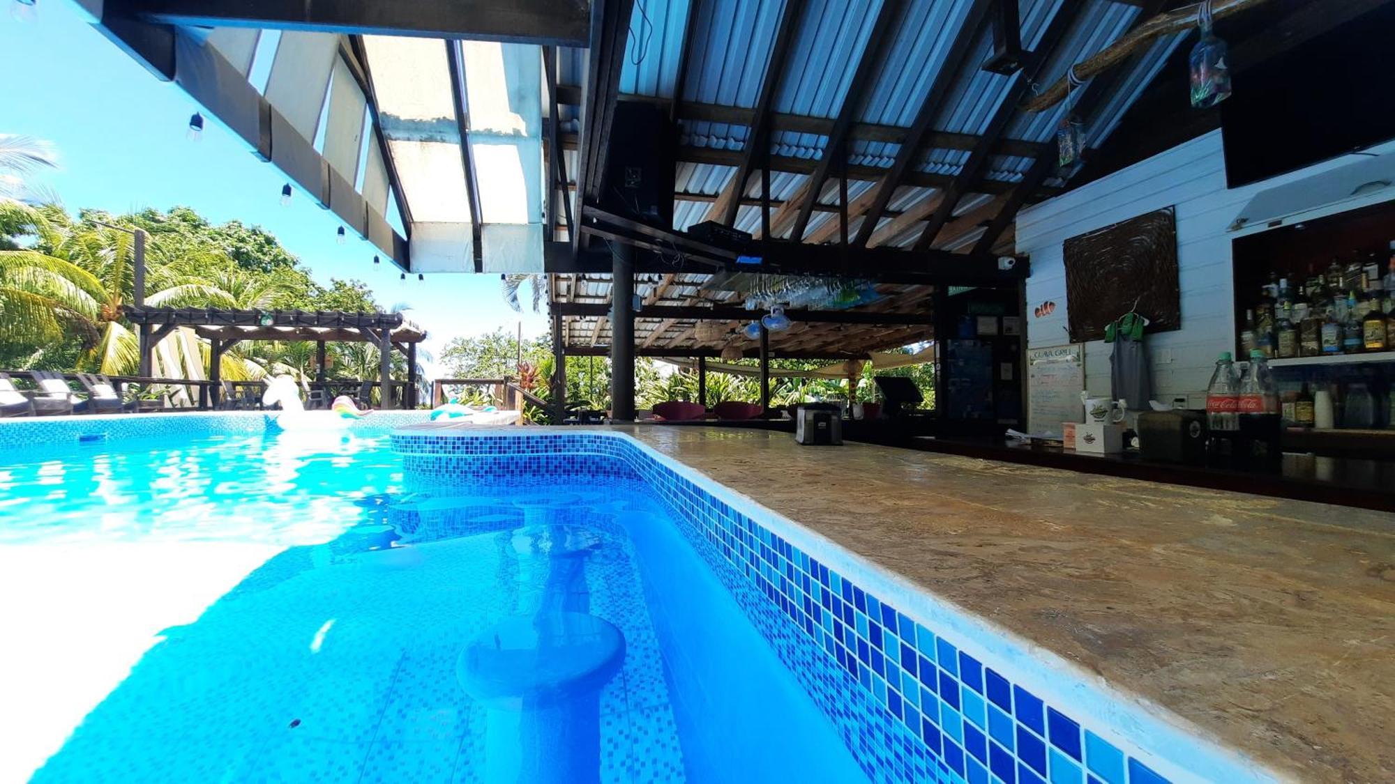 Guava Grove Resort & Villas Sandy Bay エクステリア 写真